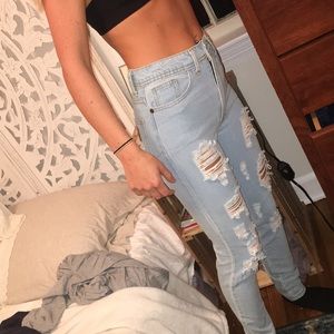 Ripped skinny boyfriend jeans